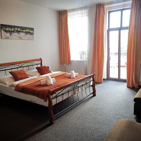 Hotel Palackeho 135 Mělník Buitenkant foto