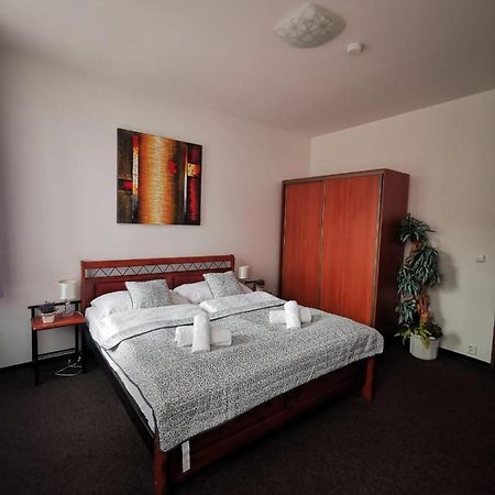 Hotel Palackeho 135 Mělník Buitenkant foto