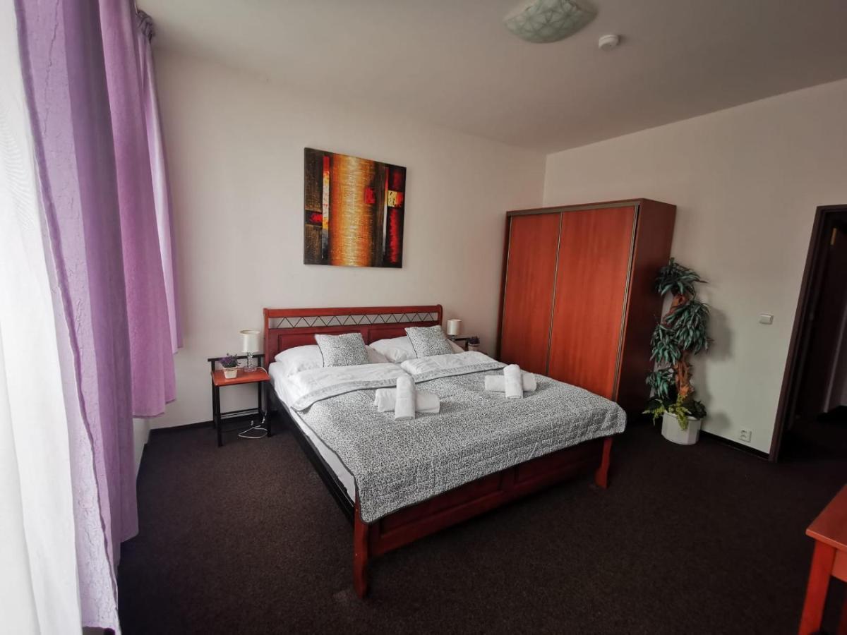 Hotel Palackeho 135 Mělník Buitenkant foto