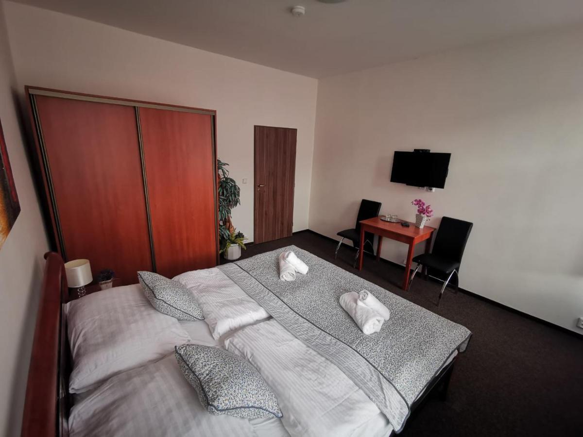 Hotel Palackeho 135 Mělník Buitenkant foto