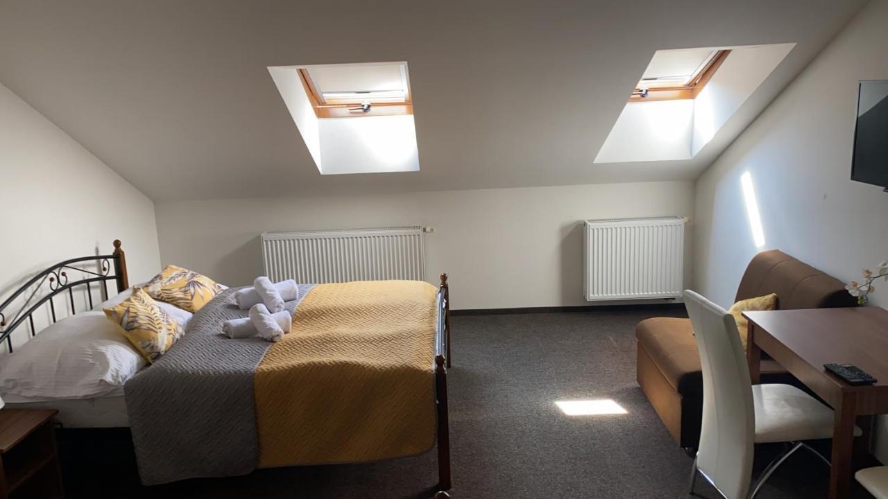 Hotel Palackeho 135 Mělník Buitenkant foto